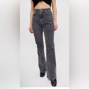 NWT Urban Outfitters BDG stretch high rise flare faded distressed jeans. Size 31